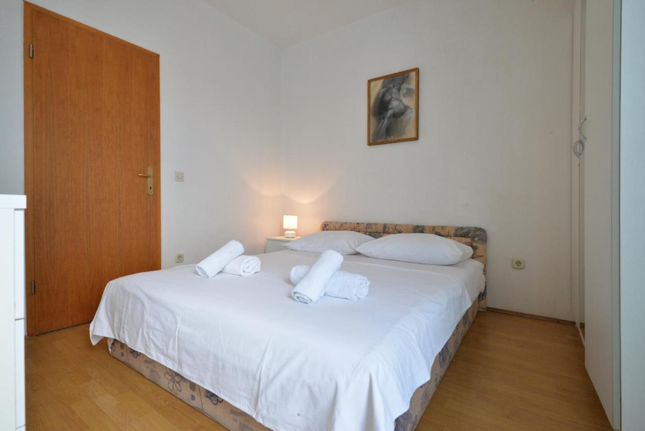 Apartman Rasip, Murter Luaran gambar