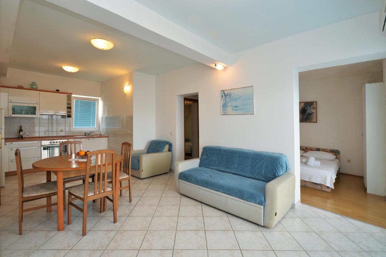 Apartman Rasip, Murter Luaran gambar